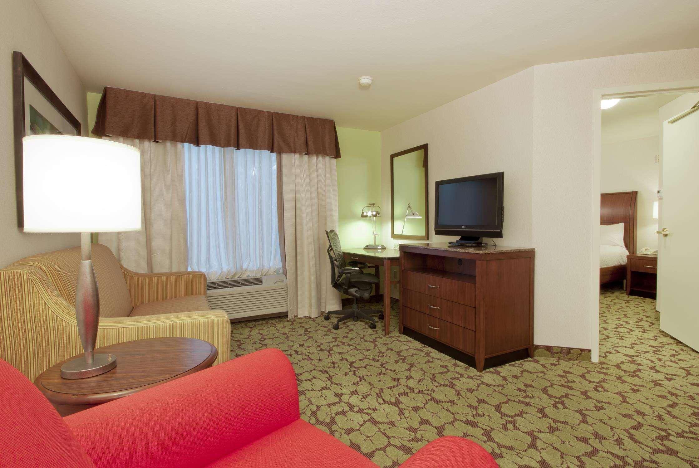 Hilton Garden Inn Fort Worth/Fossil Creek Bagian luar foto